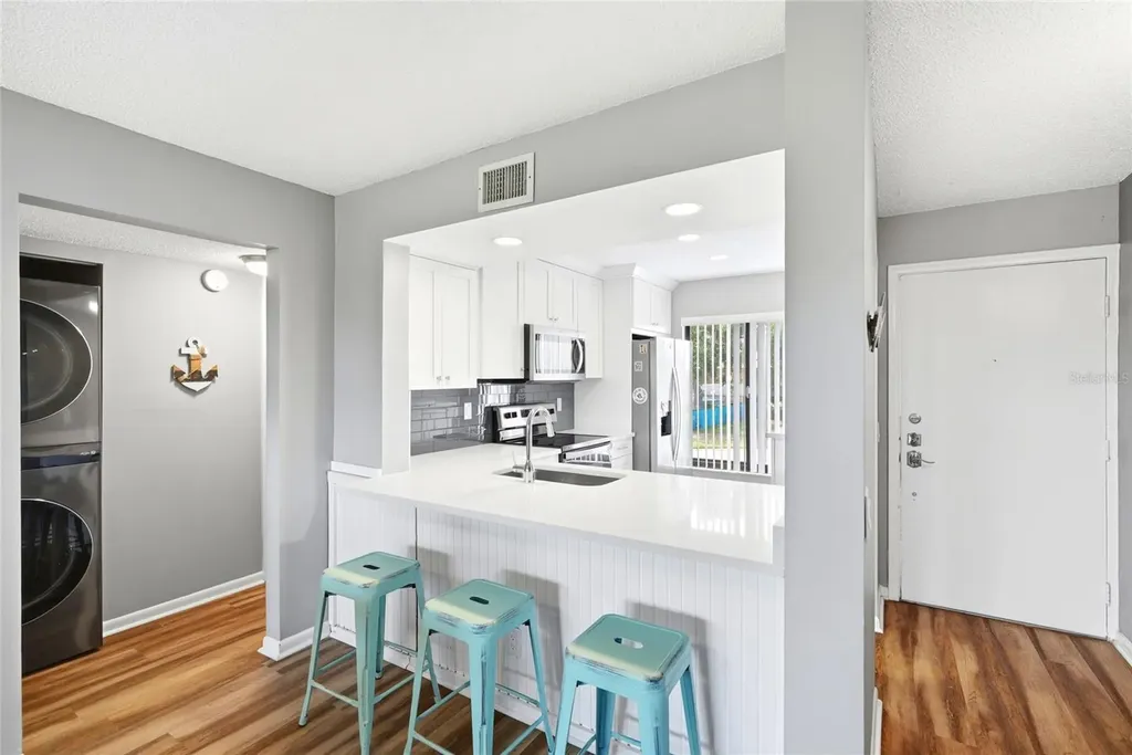 6105 Palma Del Mar Boulevard S St Petersburg FL 33715
