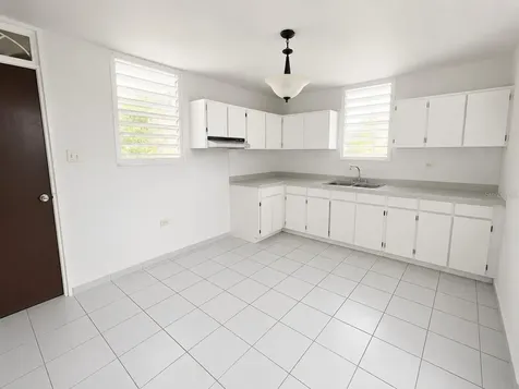 H17 4th Street Arroyo PR 00714