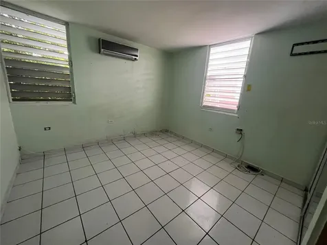 H17 4th Street Arroyo PR 00714