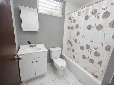 H17 4th Street Arroyo PR 00714