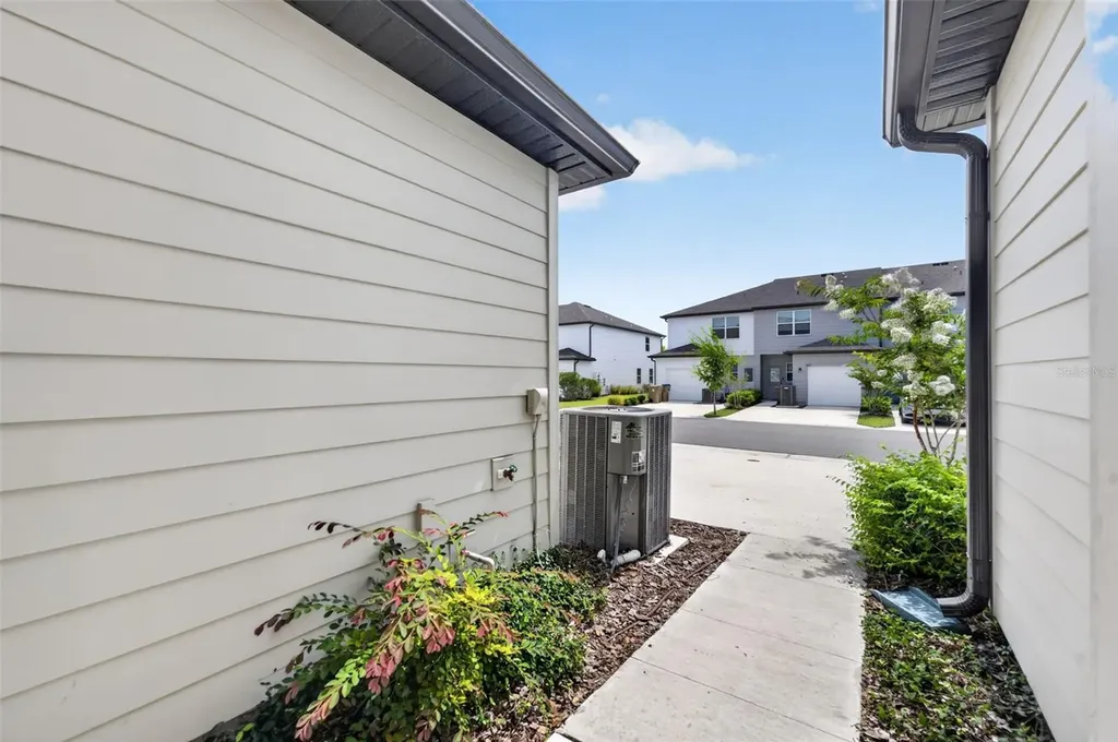 381 Grand Pine Lane St Cloud FL 34771