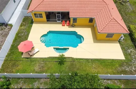3898 SW Hall Street Port St Lucie FL 34953