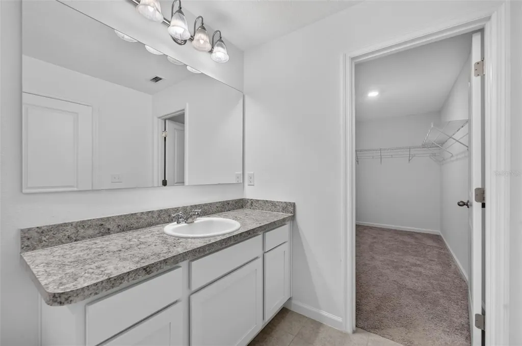 381 Grand Pine Lane St Cloud FL 34771