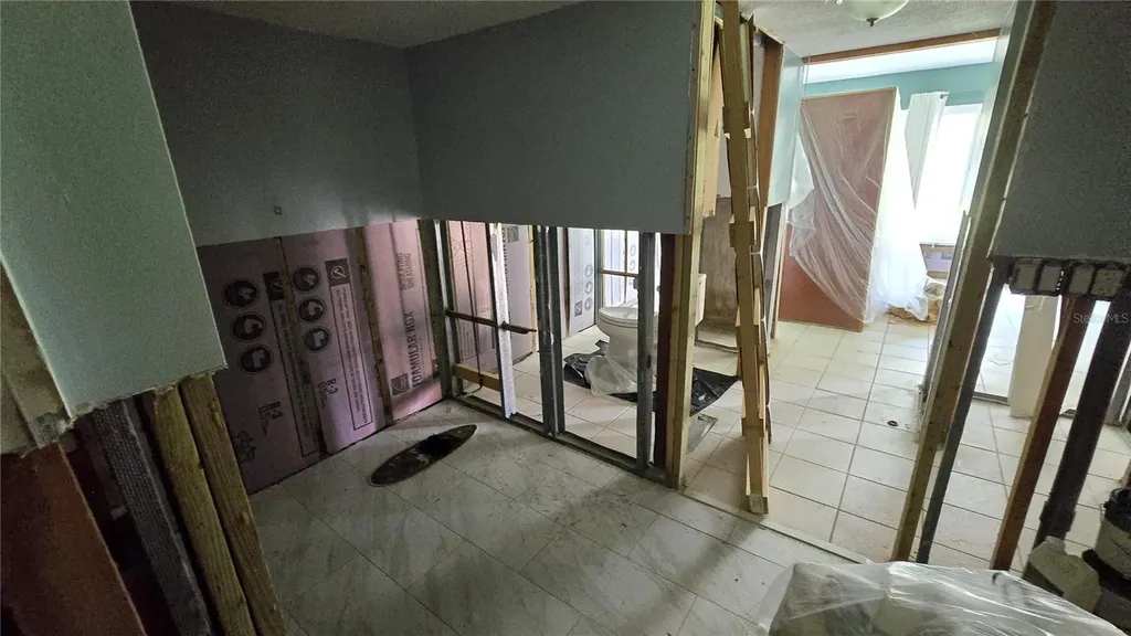 105 Island Way Clearwater Beach FL 33767