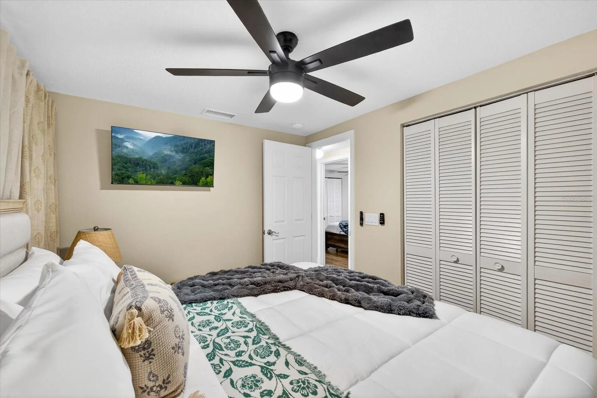 8411 Westridge Drive Tampa FL 33615