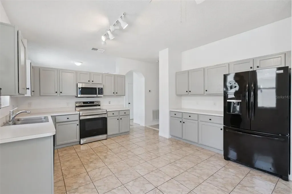656 Whitetail Loop Apopka FL 32703