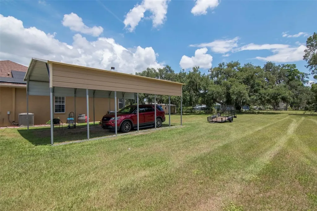 3823 Ancient Oak Trail Plant City FL 33565