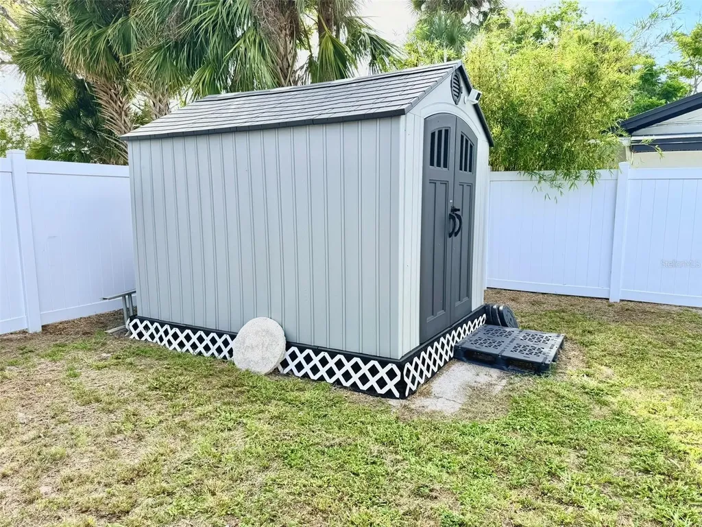 6004 Memorial Highway Tampa FL 33615