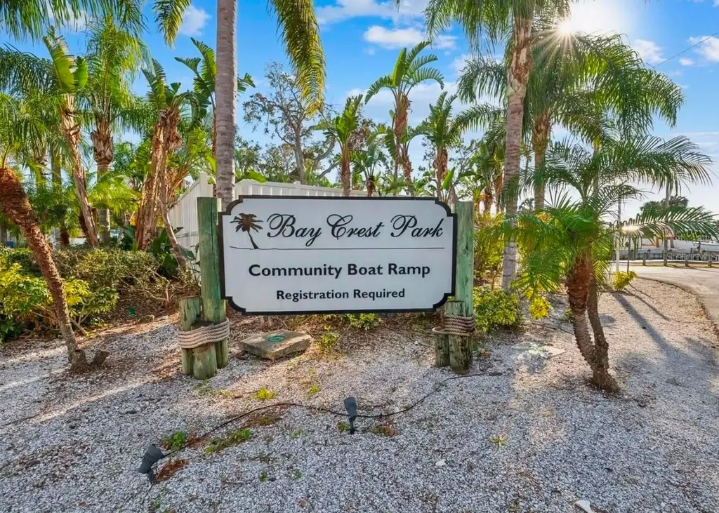 6004 Memorial Highway Tampa FL 33615