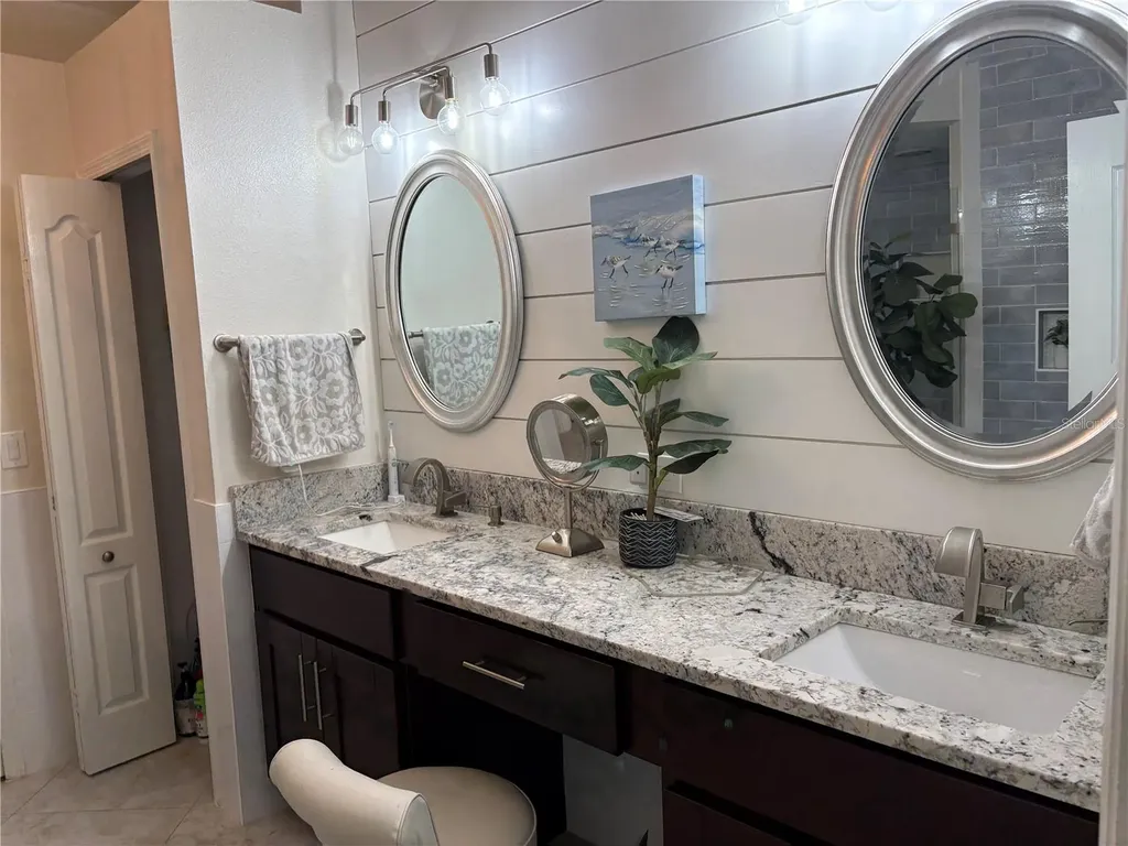 30335 Lettingwell Circle Wesley Chapel FL 33543