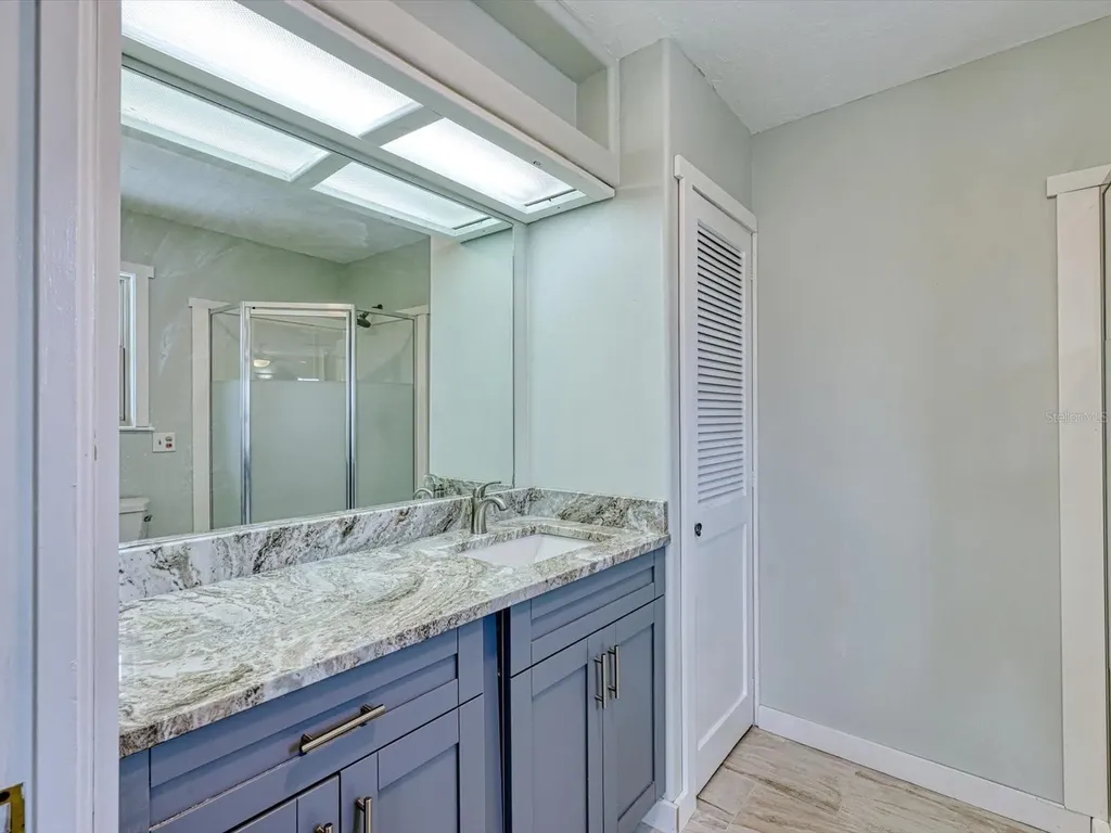 4212 3rd Avenue NE Bradenton FL 34208