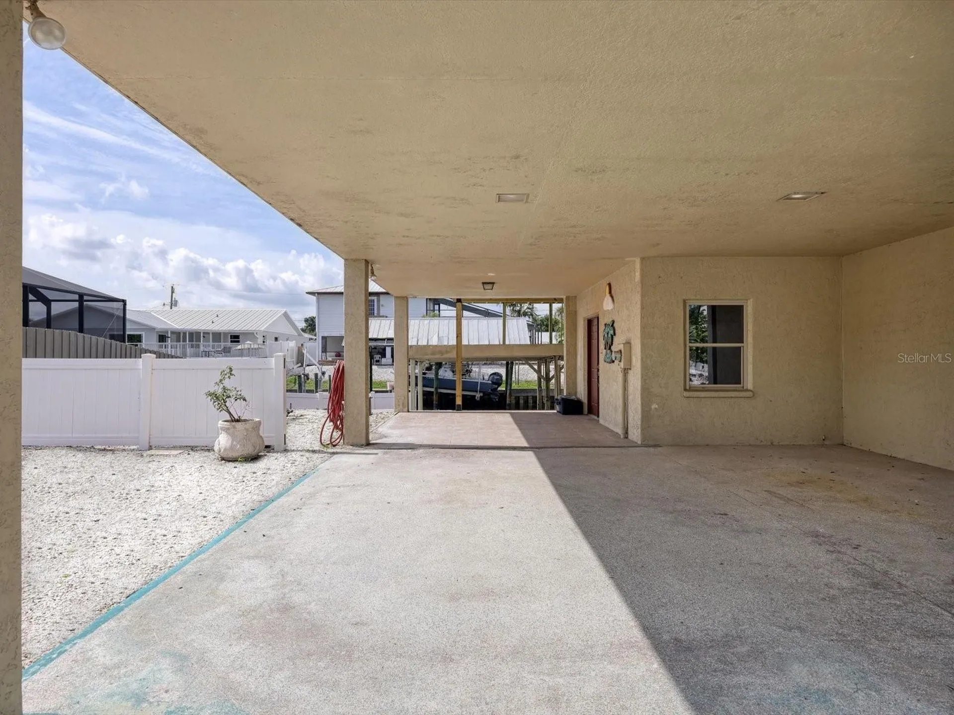 4212 3rd Avenue NE Bradenton FL 34208