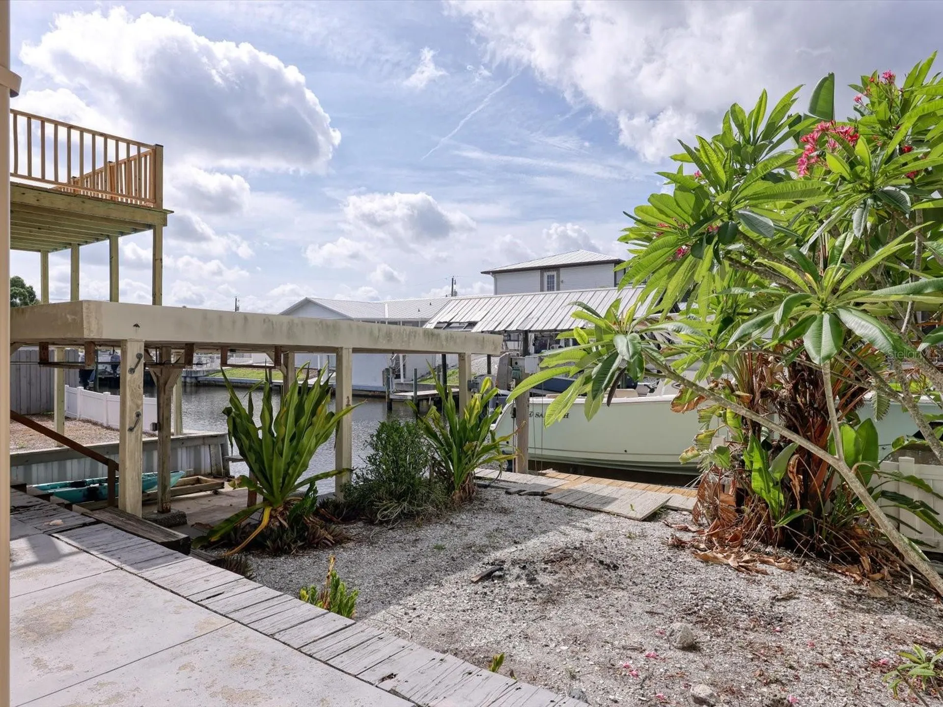 4212 3rd Avenue NE Bradenton FL 34208