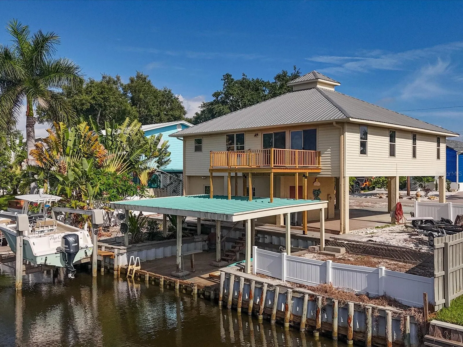 4212 3rd Avenue NE Bradenton FL 34208