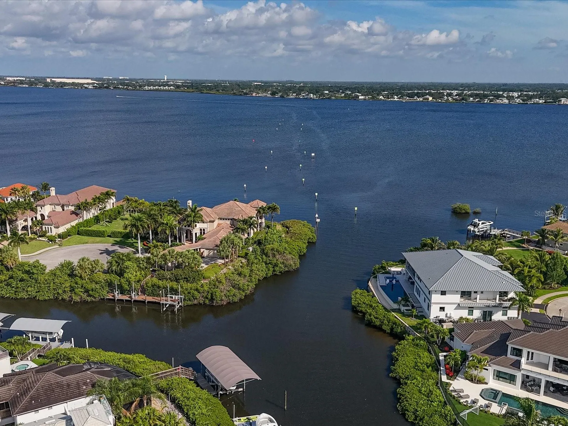 4212 3rd Avenue NE Bradenton FL 34208