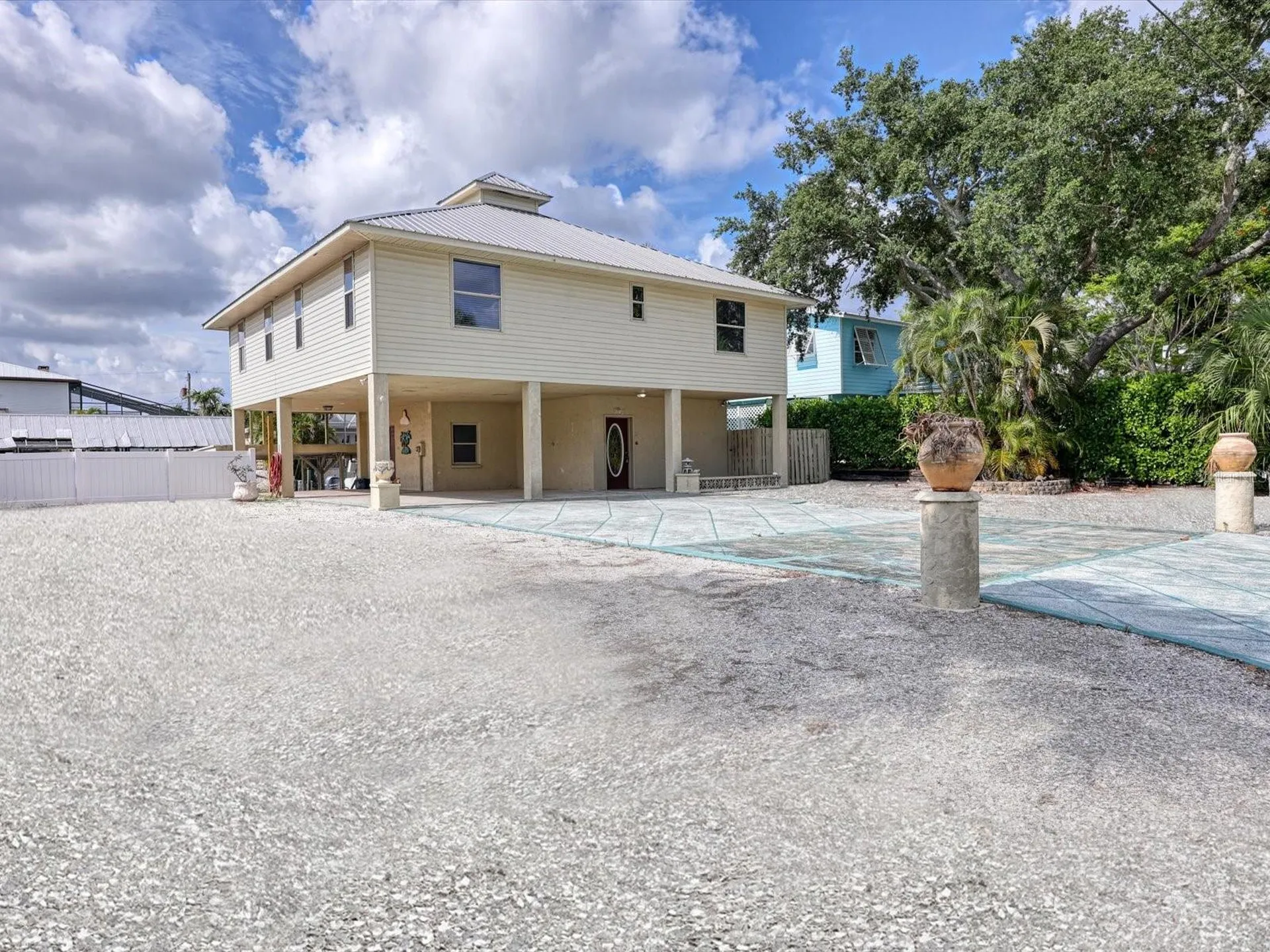 4212 3rd Avenue NE Bradenton FL 34208
