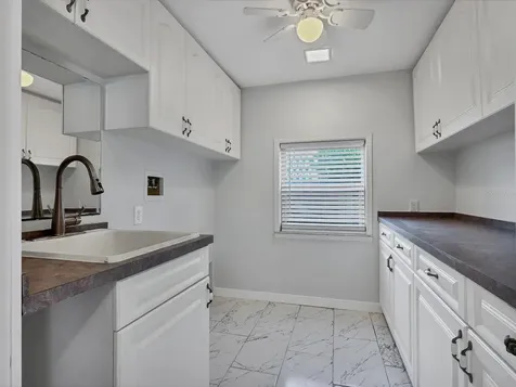 4212 3rd Avenue NE Bradenton FL 34208
