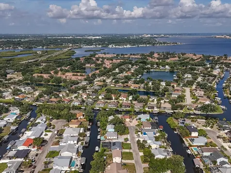 4212 3rd Avenue NE Bradenton FL 34208