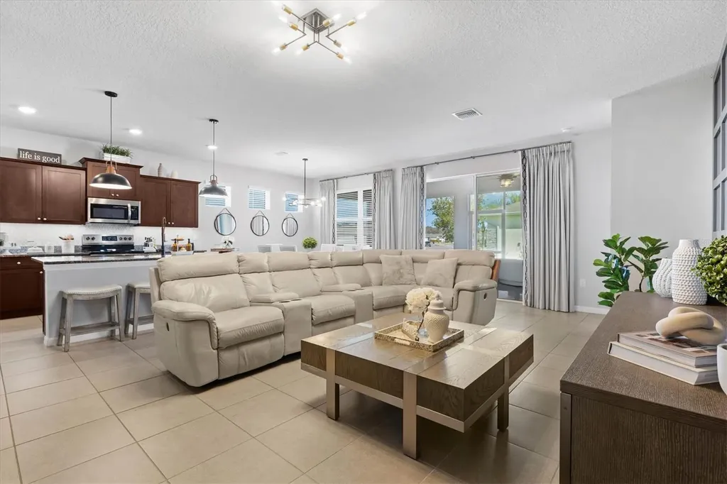 13905 Woodbridge Terrace Bradenton FL 34211
