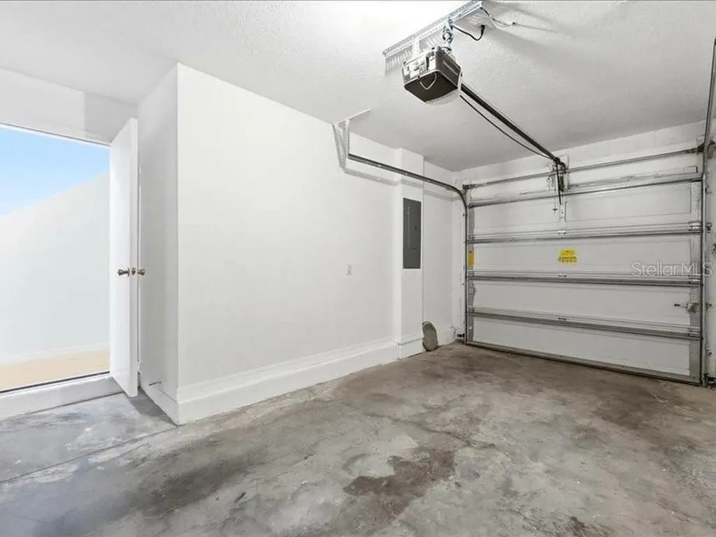3740 Woodbury Hill Loop Lakeland FL 33810