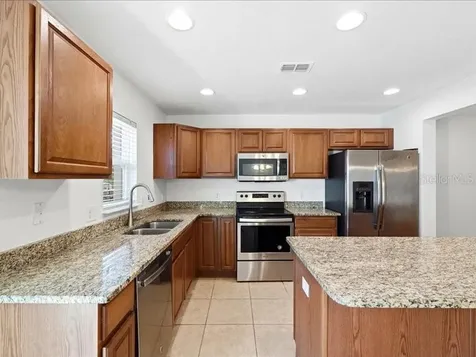 3740 Woodbury Hill Loop Lakeland FL 33810