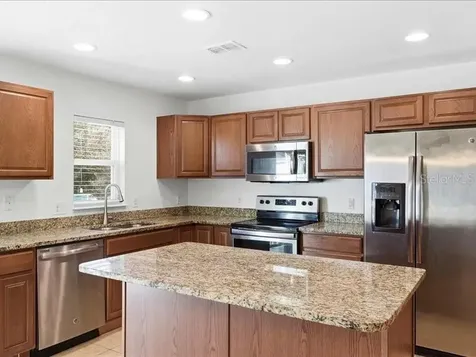3740 Woodbury Hill Loop Lakeland FL 33810