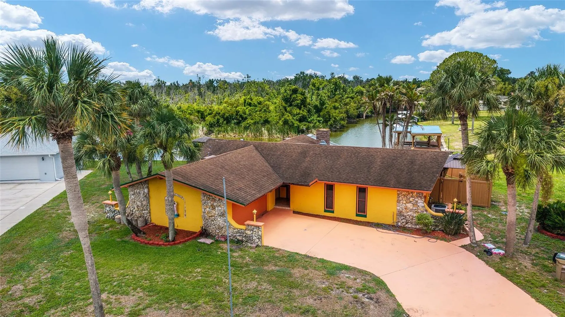 5330 Kings Court Fruitland Park FL 34731