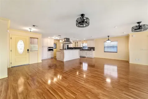 5330 Kings Court Fruitland Park FL 34731
