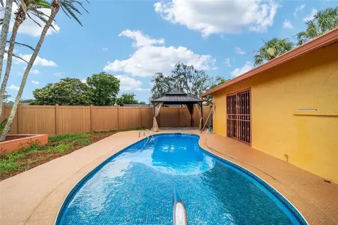 5330 Kings Court Fruitland Park FL 34731