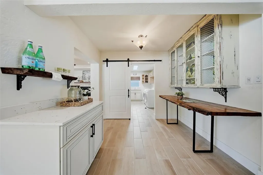 7039 Hibiscus Avenue S South Pasadena FL 33707