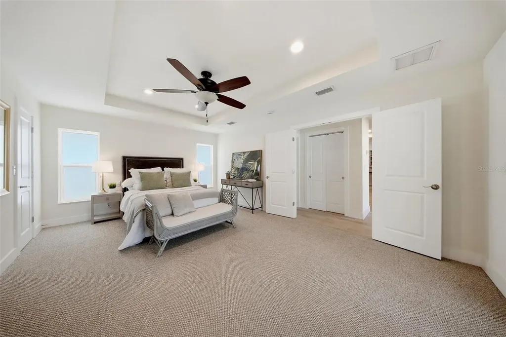 7039 Hibiscus Avenue S South Pasadena FL 33707