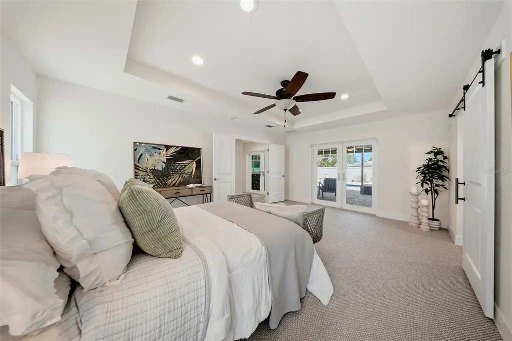 7039 Hibiscus Avenue S South Pasadena FL 33707