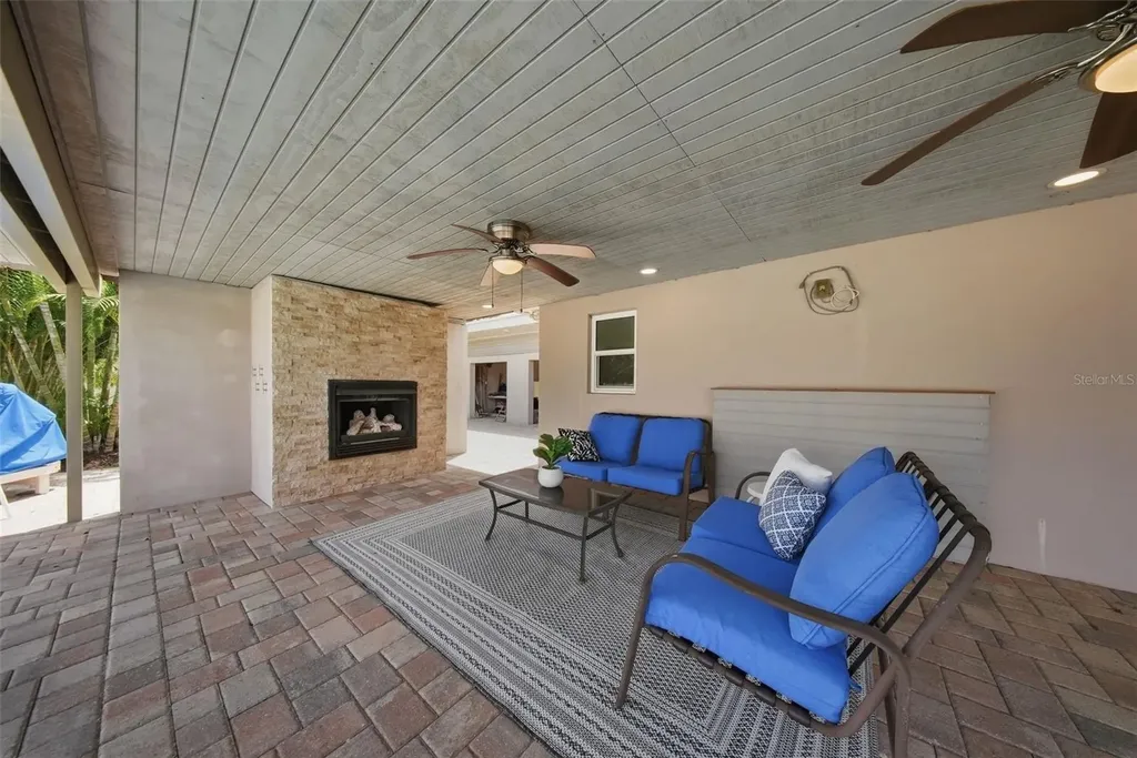 7039 Hibiscus Avenue S South Pasadena FL 33707