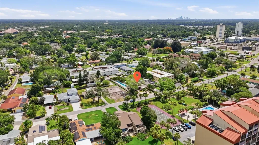 7039 Hibiscus Avenue S South Pasadena FL 33707