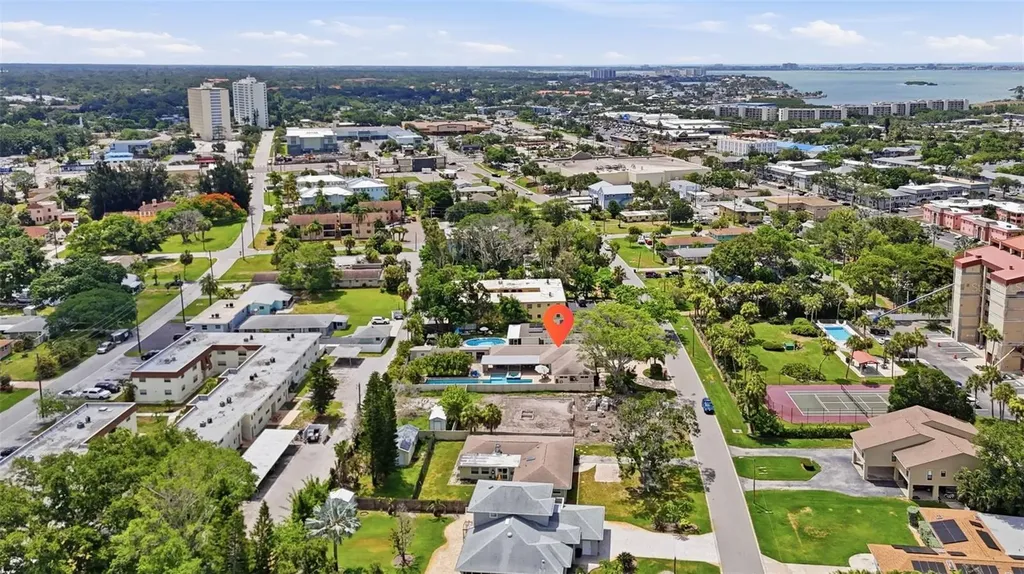 7039 Hibiscus Avenue S South Pasadena FL 33707