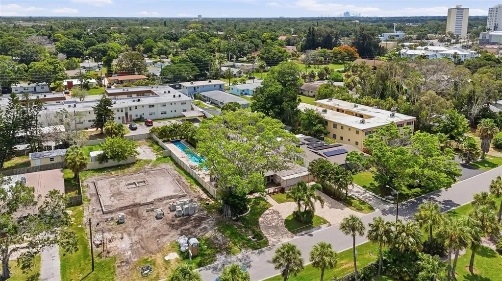 7039 Hibiscus Avenue S South Pasadena FL 33707