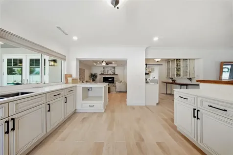 7039 Hibiscus Avenue S South Pasadena FL 33707