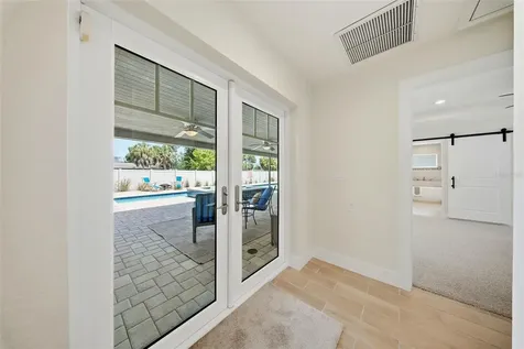 7039 Hibiscus Avenue S South Pasadena FL 33707