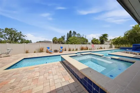 7039 Hibiscus Avenue S South Pasadena FL 33707