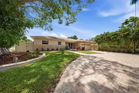 7039 Hibiscus Avenue S South Pasadena FL 33707