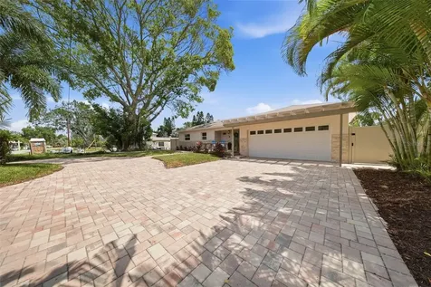 7039 Hibiscus Avenue S South Pasadena FL 33707