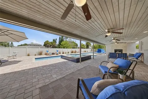 7039 Hibiscus Avenue S South Pasadena FL 33707