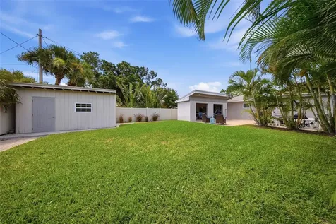 7039 Hibiscus Avenue S South Pasadena FL 33707