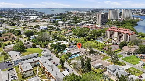7039 Hibiscus Avenue S South Pasadena FL 33707