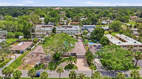 7039 Hibiscus Avenue S South Pasadena FL 33707