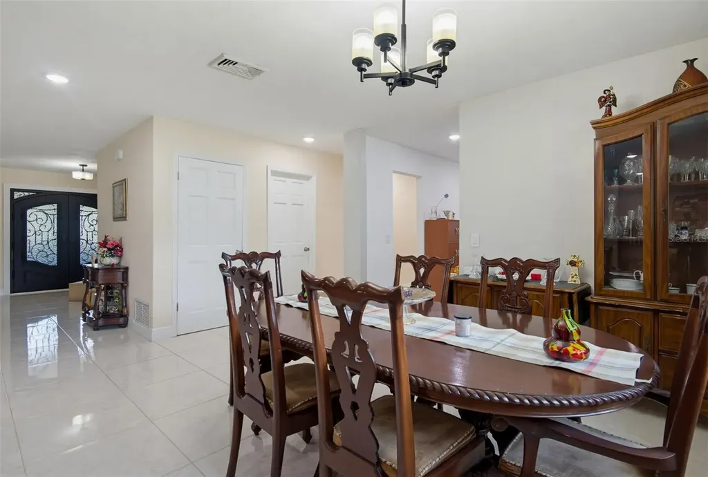 33 Sandcastle Drive Ormond Beach FL 32176