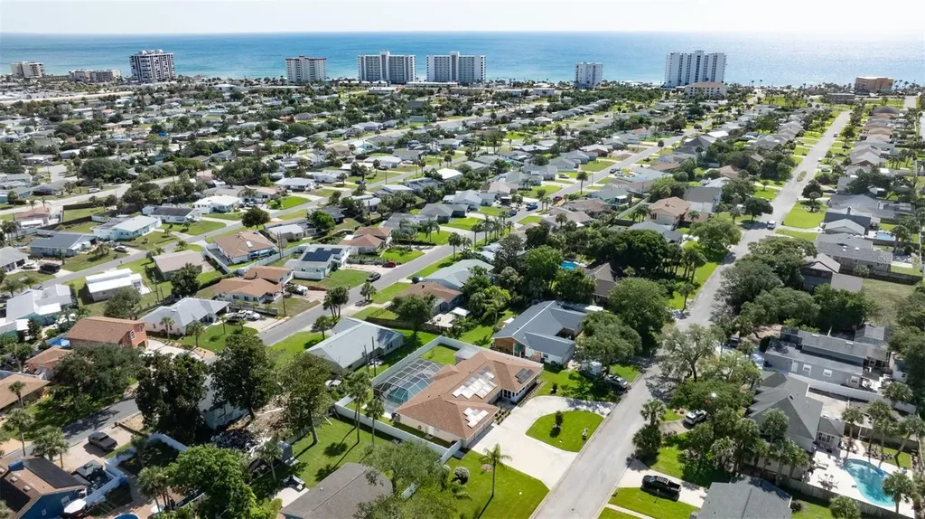 33 Sandcastle Drive Ormond Beach FL 32176