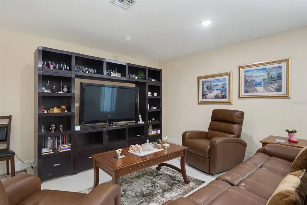 33 Sandcastle Drive Ormond Beach FL 32176