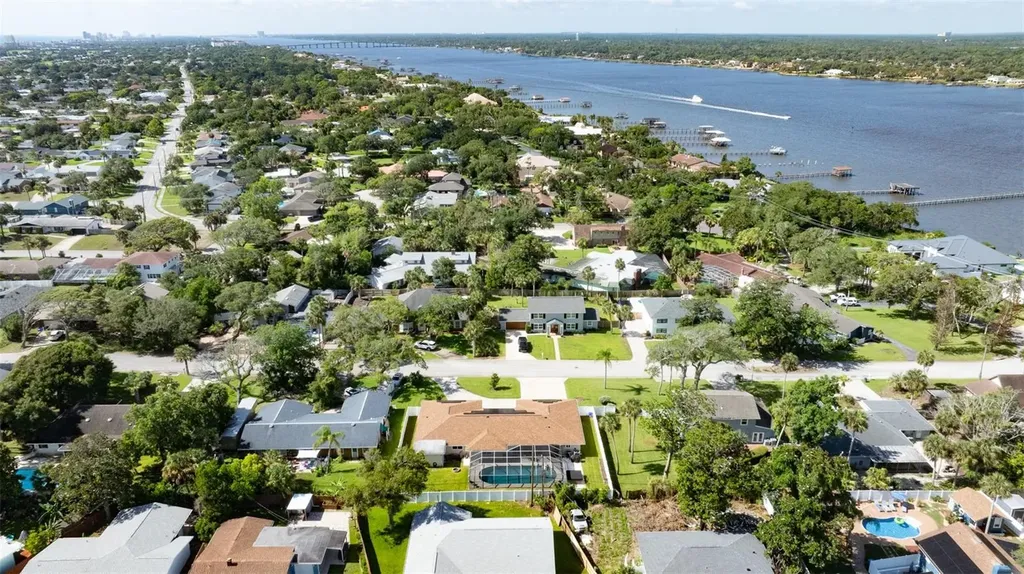 33 Sandcastle Drive Ormond Beach FL 32176