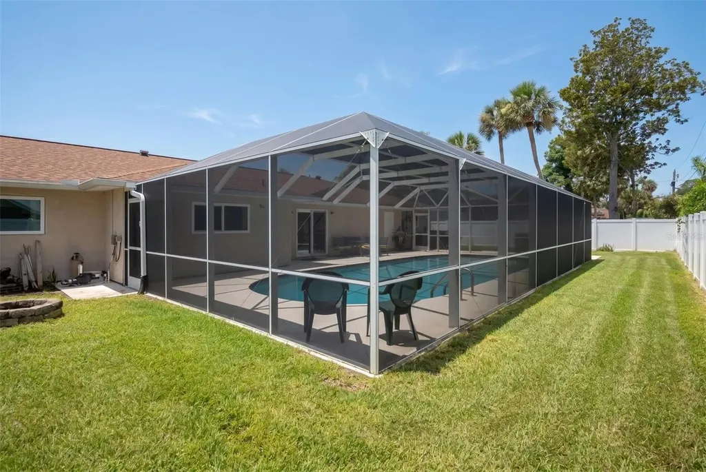 33 Sandcastle Drive Ormond Beach FL 32176